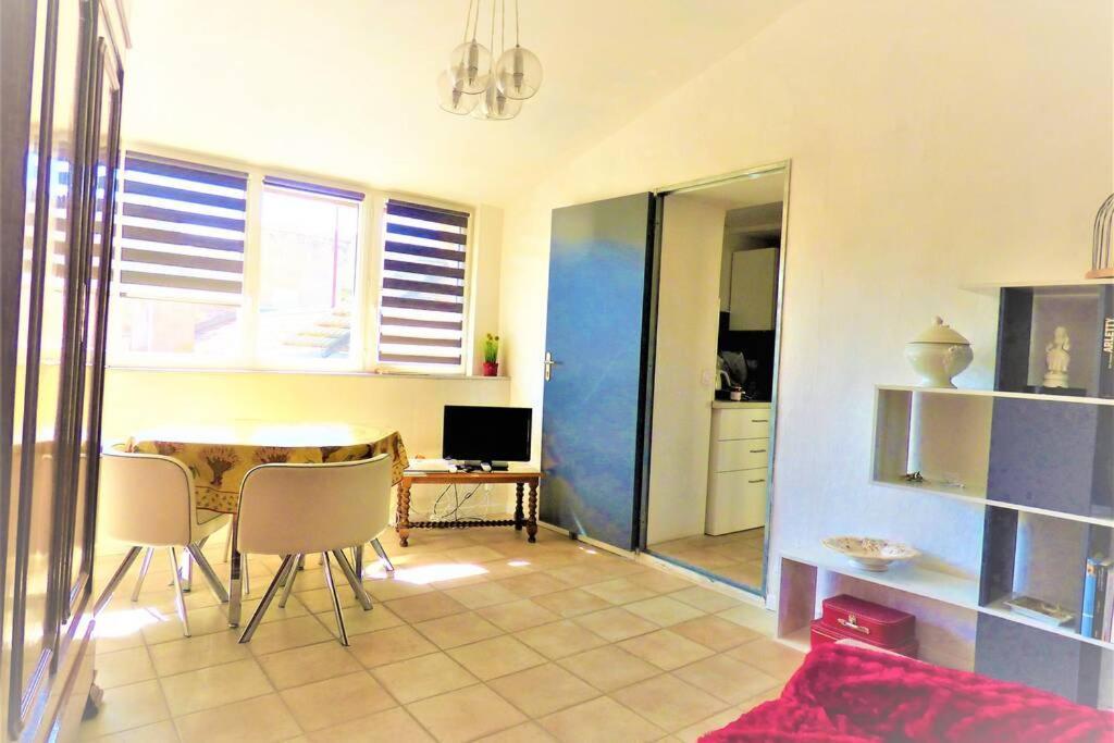 Apartmán La Terrasse Ensoleillee Arles Camargue Exteriér fotografie